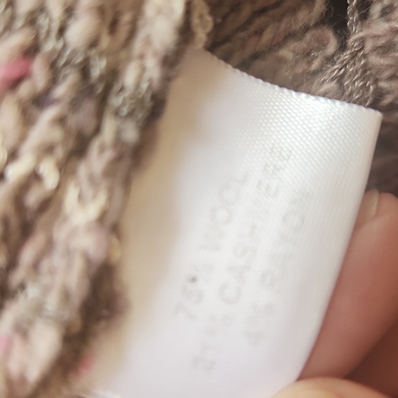 ST JOHN SPORT WOOL/CASHMERE BLEND SWEATER - Picture 11 of 11